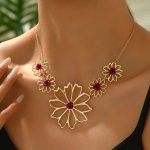 1PC Vintage Hollow Out Floral Necklace Elegant And Luxurious Style Women's Fashion Jewelry