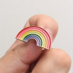 Charming Enamel Rainbow Brooch: A Cute And Simple Accessory For Women's New Age Fashion