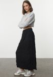 Wrinkled Pleated Midi Skirt - Black