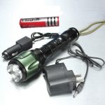 Q5 Zoomable Flashlight – Brand New