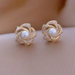 Exquisite Hollow Flower Design Stud Earrings Zinc Alloy Jewelry Embellished With Imitation Pearl Vintage Elegant Style Female Gi