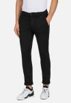 Zeumar Slim Fit Chino - Black