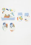 PoP Candy Hat Sock & Mitten Set - Multi