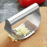 Easy-clean Stainless Steel Garlic Press - Effortless Mincer & Crusher Perfect For Home Kitchens