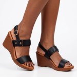 Allora 4 Wedge - Black - 8