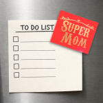 Magnet – Gold On Red Super Mom