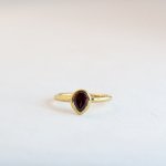 Pear Small - Garnet - Medium
