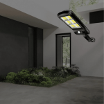 300W Solar LED Street Light - 10 000 Lumens