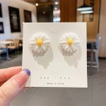 Chic Boho Daisy Stud Earrings For Women - Stainless Steel Posts All-season Wear