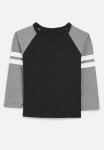 PoP Candy Raglan Tee - Multi