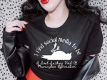 I Find Social Media T-Shirt