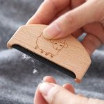 1PC Portable Wooden Lint Remover Fuzz Shaver Cashmere Comb Reusable Double Sided Travel Brush For Removing Lint Pet Hair Dust In