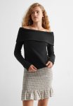 Sweater Should - Black