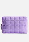 Quilted Wash Bag - Lilac