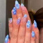 24PCS Blue Almond-shaped Short False Nails Set With Heart & Stripe Patterns Glossy Artificial Nail Tips Kit With Nail File And A