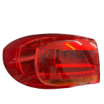 12-17 Vw Tiguan Left Outer Tail Light Slight Damage - 5N0945095R
