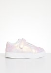 PoP Candy Metallic Sneaker - Pink