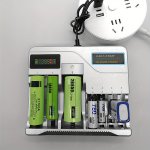 7 Slots Aa Aaa Battery Charger With USB Port Lcd Display Universal Smart Charger For 1.2V Ni-mh Ni-cd And 4.2V 2A 18650 16340 14