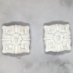 JP721 White Resin Daisy Centre Square 2'S