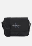 Calvin Klein Sport Essentials Fl Camera Bag M - Black