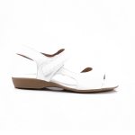 12221 Wide White - White 9 Leather