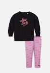 Nike Nkg New Impressions Crew & Leg - Magic Flamingo