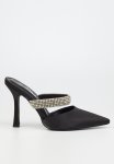 Valdi 1 Court Heel - Black