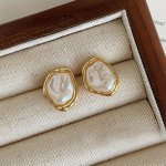 Irregular Imitation Pearl Design Stud Earrings Copper Jewelry Vintage Elegant Style For Women Dating Earrings
