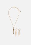 Superbalist Fish Pendant Jewellery Set - Gold