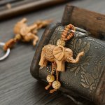 1PC Carved Animal Keychain Cute Polyresin Fortune Key Ring Purse Bag Backpack Car Charm Earphone Accessory Gift For Family Frien