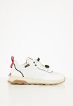 PALLADIUM Ax-eon Troop Supply - White