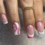 24PCS Glossy Butterfly French Tip Press On Nails With Pink Glitter Design - Short Length Square Shape Fake Nails For Women And G