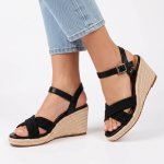 Escada 2 Wedge - Black - 8