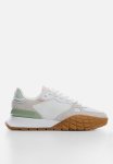 Aire Sport Shoe - White