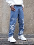 Fashionable Design Men's Graffiti Style Pattern Ripped Denim Jeans Stylish And Trendy Cotton Blend Pants For Street Leisurewear