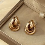 Unique Interlocking Design Stud Earrings Iron Jewelry Vintage Simple Style Suitable For Women Daily Wear