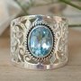 Vintage Band Ring Silver Plated Inlaid Gemstone In Ocean Blue Retro Flower Carving On The Band Suitable For Men And Women