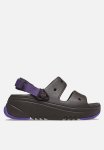 Crocs Classic Hiker Xscape Sandal - Espresso neon Purple