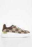 Glider Sneaker - Brown