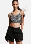 Crochet-look-trim Shorts - Black