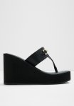 Manalaena Wedge - Black