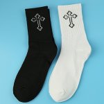 1 2 Pairs Of Men's Trendy Cross Pattern Crew Socks Breathable Comfy Casual Street Style Socks For Men's Outdoor Wearing All Seas