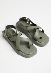 Coconut 7 Classic Chunky - Khaki
