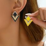 Elegant Triangle Stud Earrings With Sparkling Rhinestones - Chic & Simple Design For Casual Attire Zinc Alloy