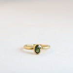 Oval Small - Green Tourmaline - Medium