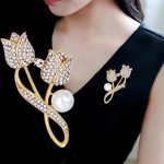 Luxury Shining Crystal Tulip Flower Brooches Pin For Women Exquisite Gorgeous Clothings Decor Banquet Corsage Ladies Elegant Jew