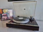 JVC QL-Y5F Quartz-locked Fully-automatic Turntable