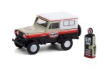 Greenlight – 1:64 The Hobby Shop Series 10 1967 Nissan Patrol W Vintage Gas Pump