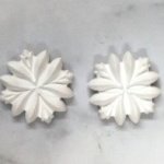 JP722 White Resin Abstract Floral 2'S