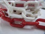 1M Red + White Plastic Chain